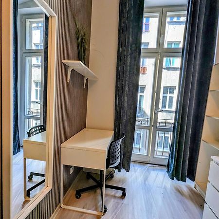 Centrum Fabryczna Rooms وودج المظهر الخارجي الصورة